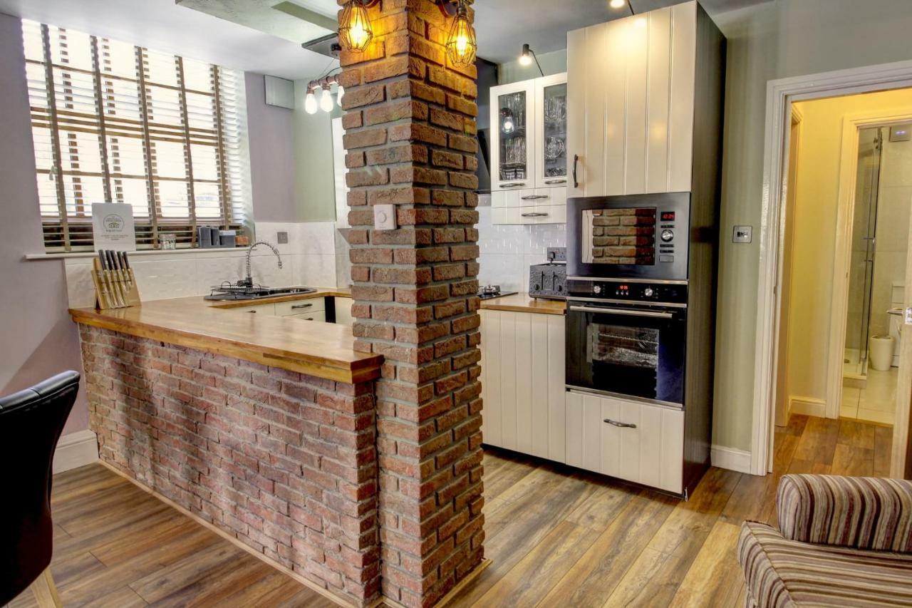 The Old Joiner'S Shop Apartment Уитби Екстериор снимка